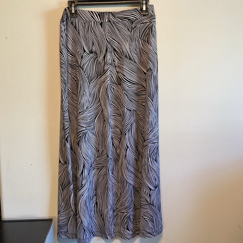 Kasper Maxi Skirt - Picture 4 of 5